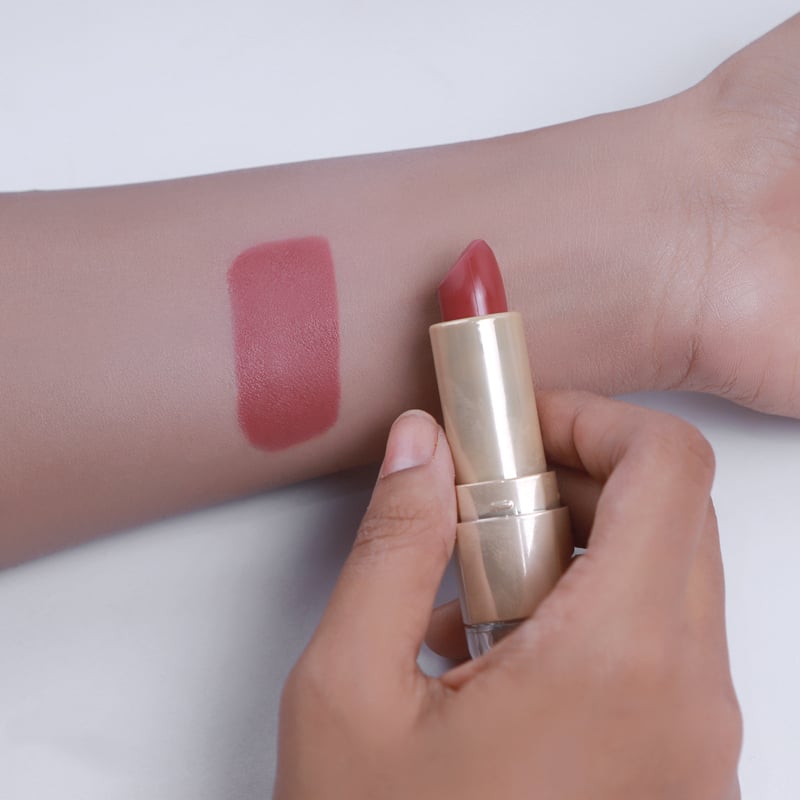 Guerniss Rouge Allure Velvet Matte Lipstick (BUY 1 GET 1)