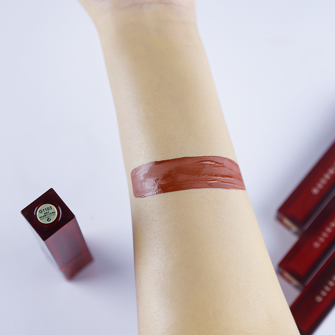 Guerniss Locked Color Velvet Long Lasting Lipstick