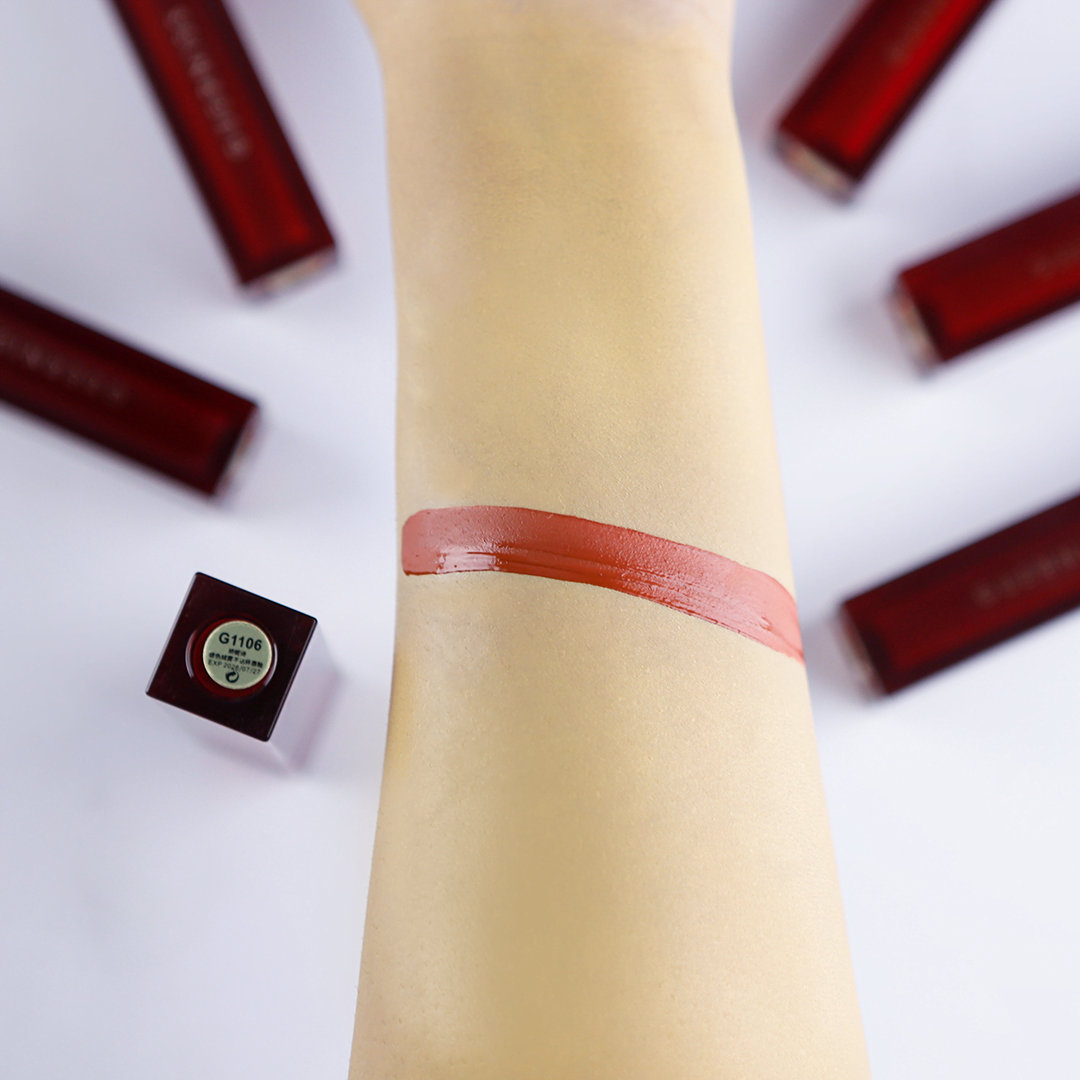 Guerniss Locked Color Velvet Long Lasting Lipstick