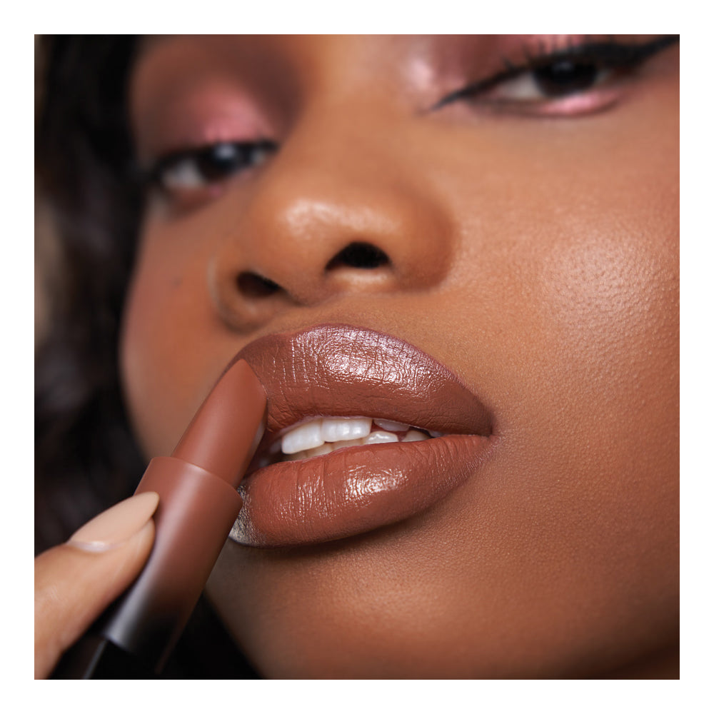 Huda Beauty Power Bullet Matte Lipstick