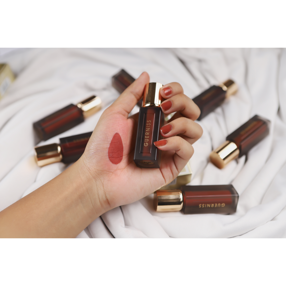 Guerniss Lip Glaze Delicate and Silky (G/S)