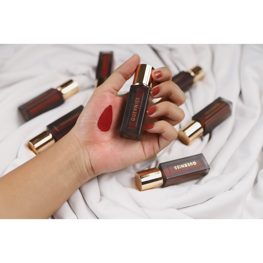 Guerniss Lip Glaze Delicate and Silky (G/S)