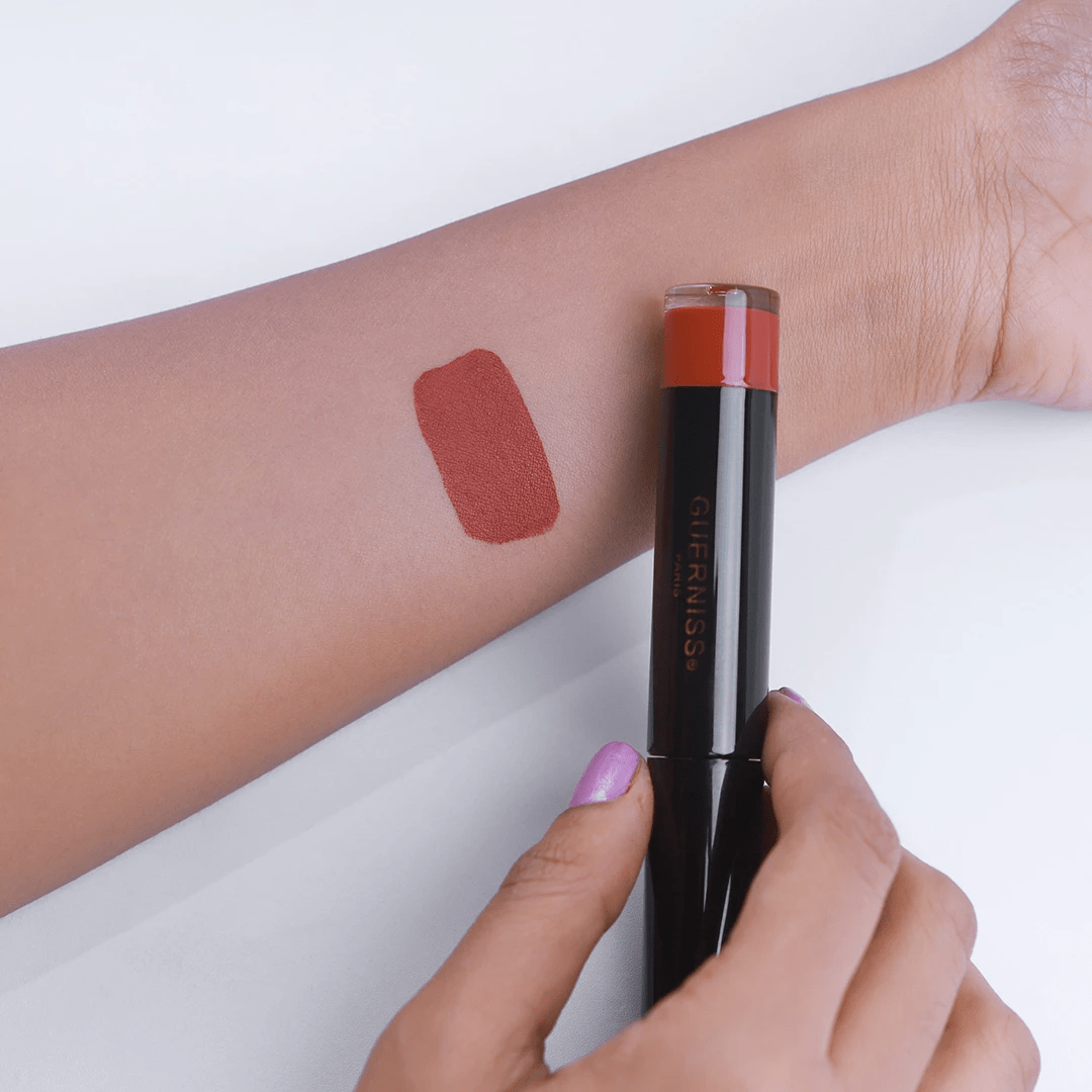 Guerniss Persistent Liquid Matte Lipstick