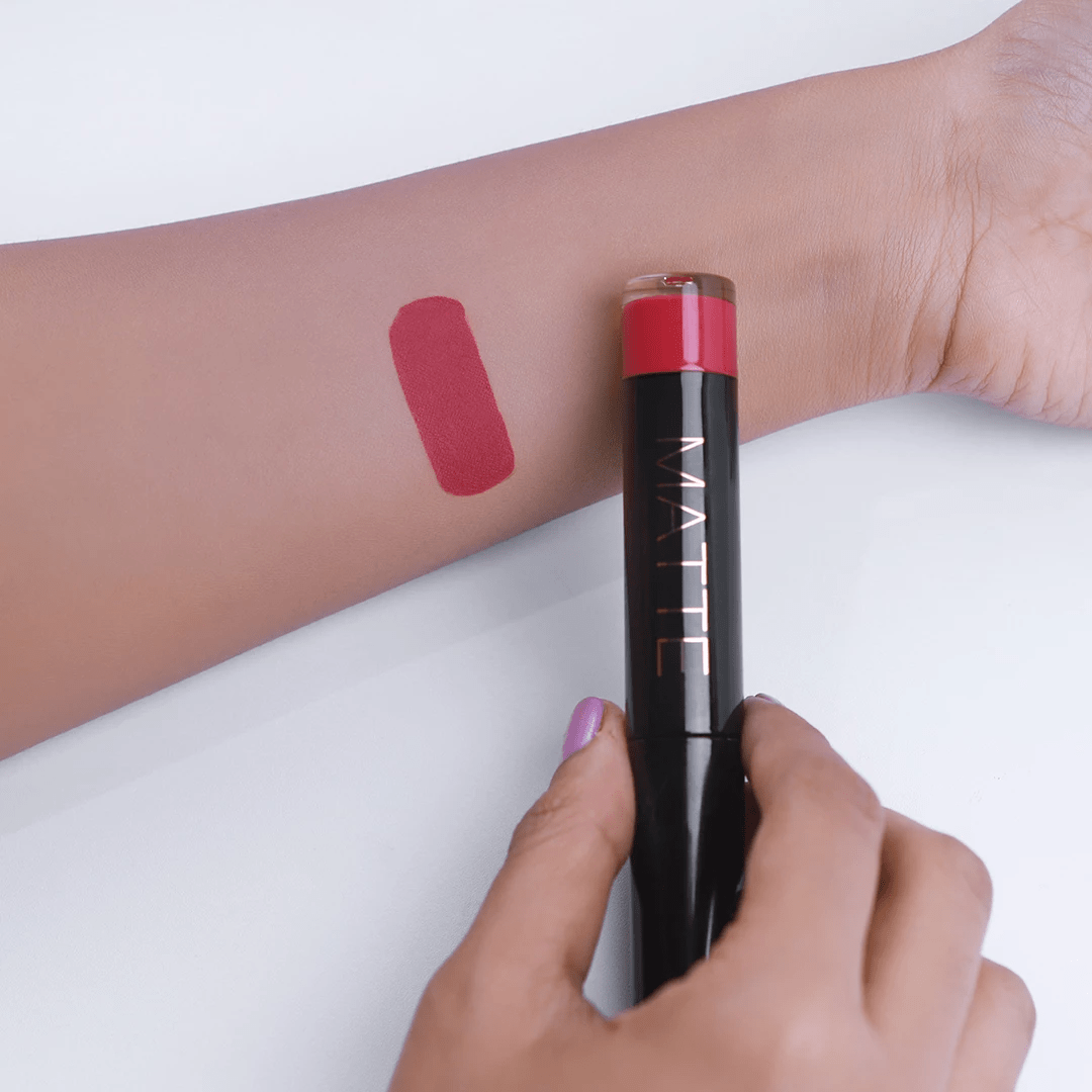 Guerniss Persistent Liquid Matte Lipstick