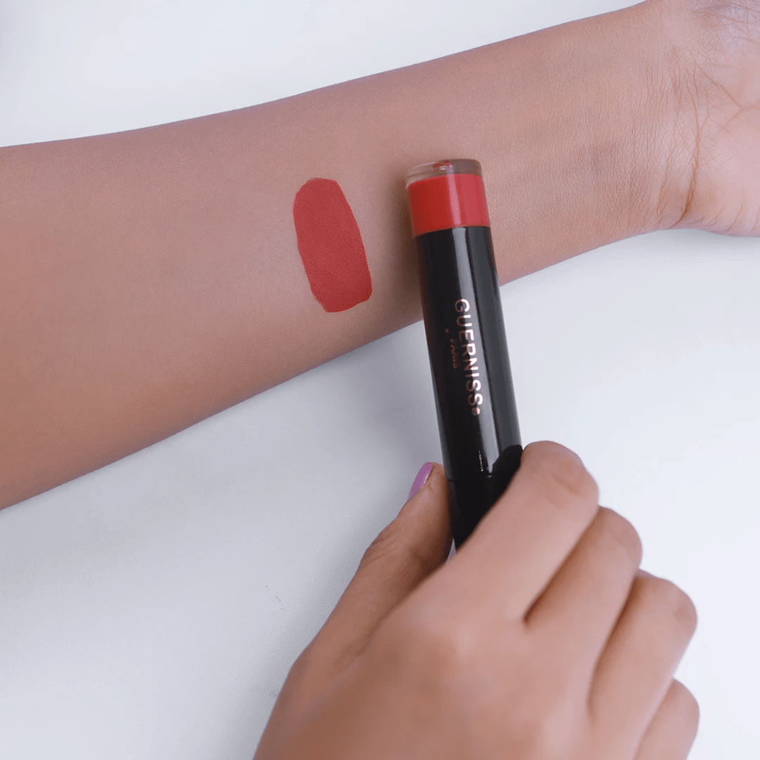 Guerniss Persistent Liquid Matte Lipstick