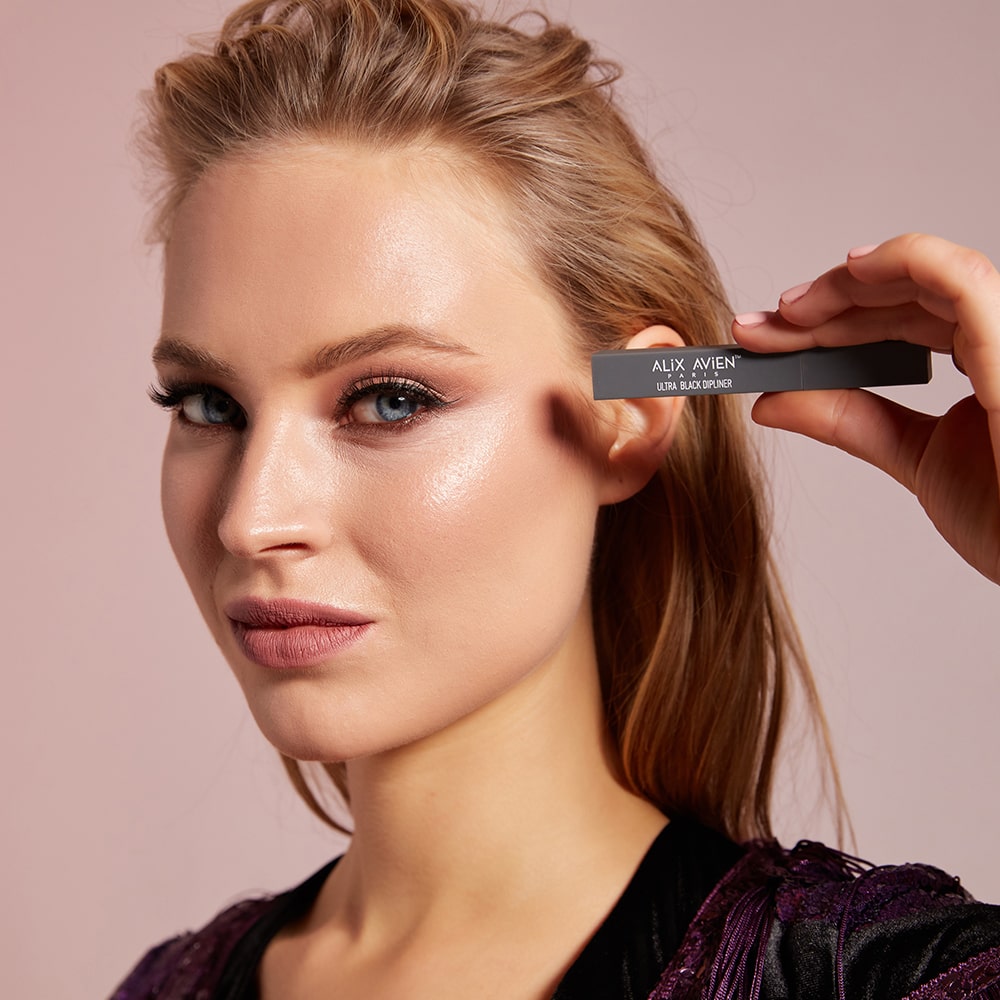 Alix Avien Ultra Black Dipliner Eyeliner