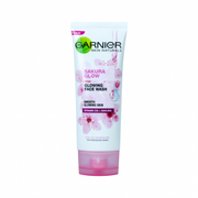 Garnier Sakura Glow Glowing Face Wash 100ml
